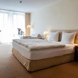 Altstadthotel Messerschmitt Отель